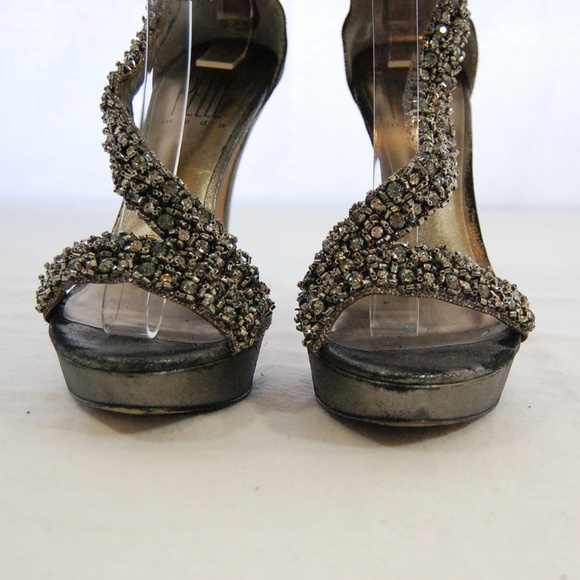 Listing Moved - check out @erinmcawesome closet - Picture 6 of 8